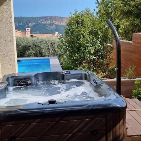 Reves De Vie, Appartement Vue Mer, Grande Piscine Privee , Spa Privatif Cassis Kültér fotó